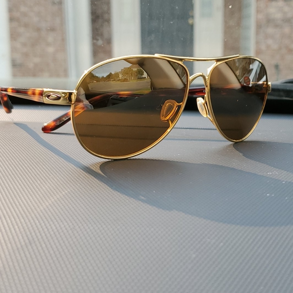 Oakley Womans Sunglasses